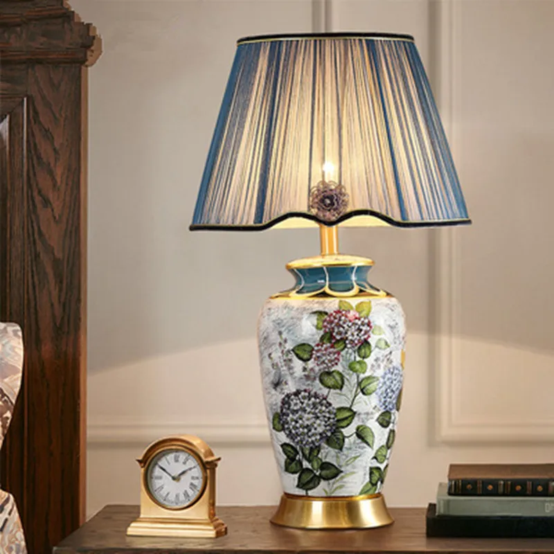 Cobre-candeeiro de mesa-de-cabeceira lâmpada de Jingdezhen cerâmica lâmpada generoso de luxo candeeiros de mesa para sala de estar, Quarto lâmpadas de led