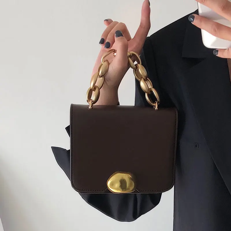 Design simples saco de mensageiro fêmea saco de 2021 nova retro quadrado pequeno saco de moda ins portátil cadeia saco