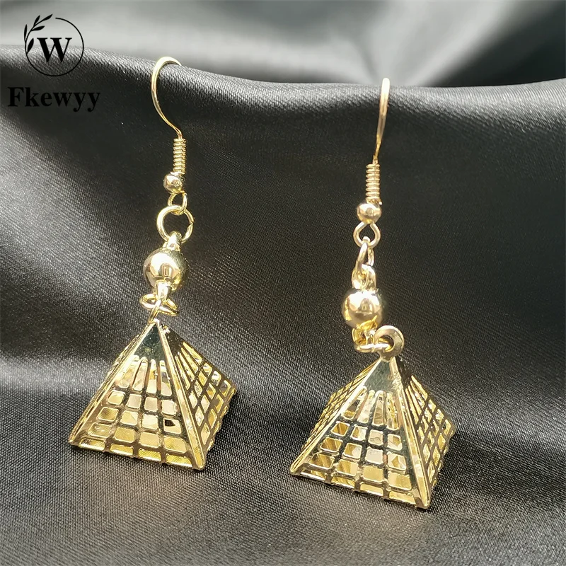 Fkewyy de Luxo Brincos Para Mulheres Designer de Jóias Geometria Acessórios de Moda Triângulo tridimensional Dangle Brincos de Gótico